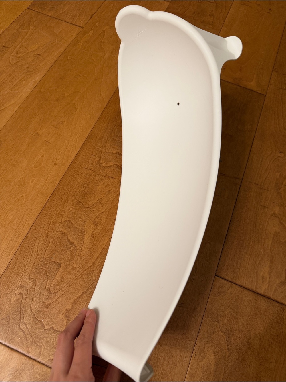 White Curved Bath Support Stokke Flexi